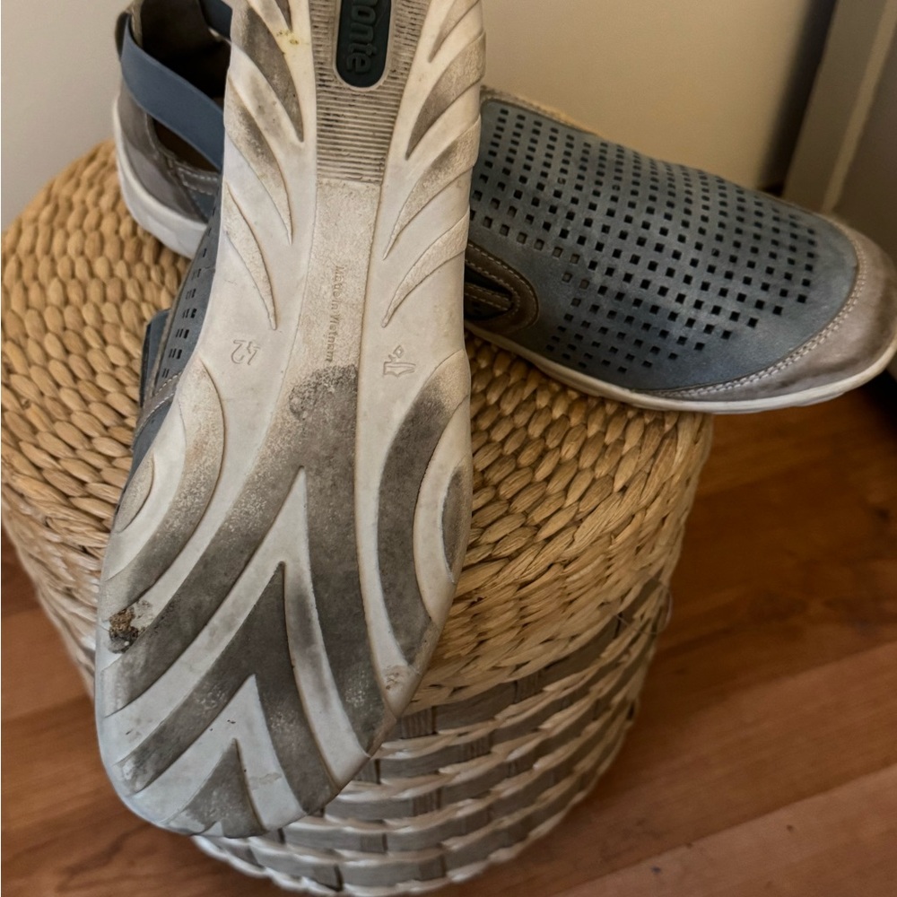 Shoes - Picture 3 of 5